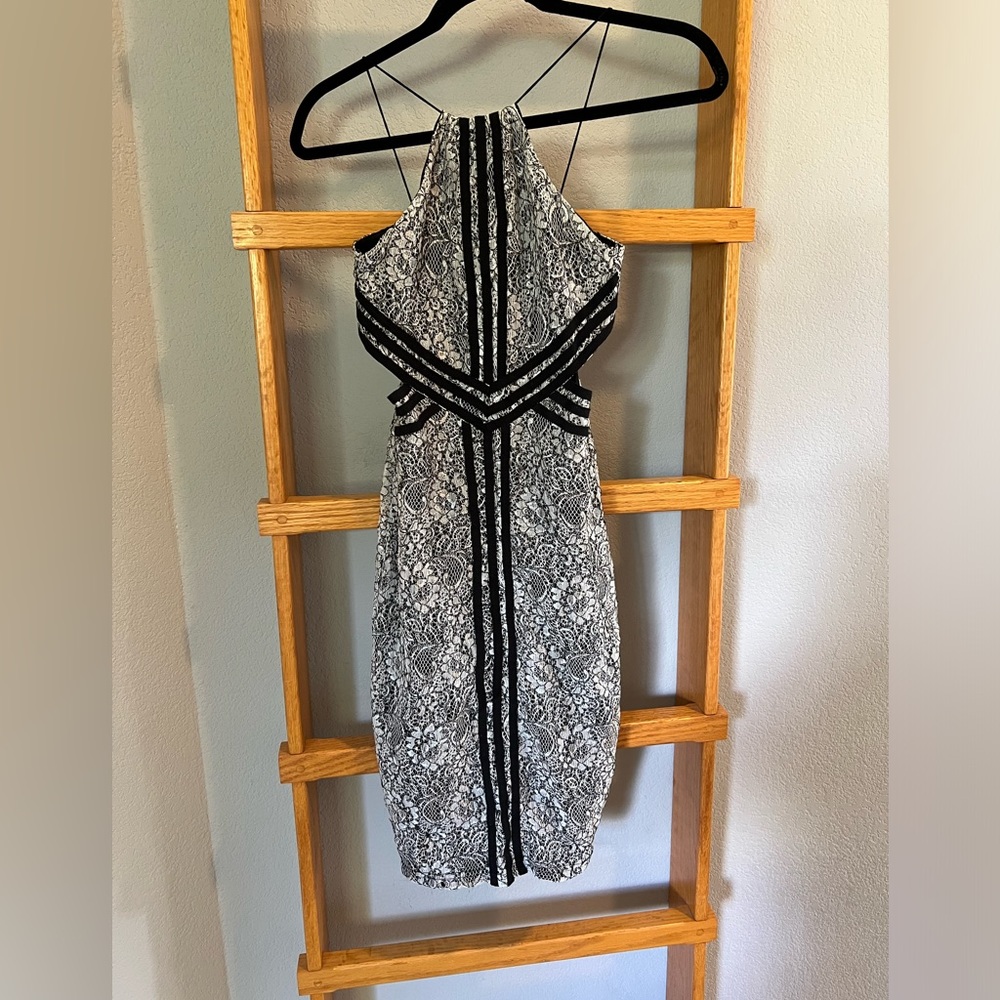 Madison Square Black/White Lace Cut-out Dress. Size S.